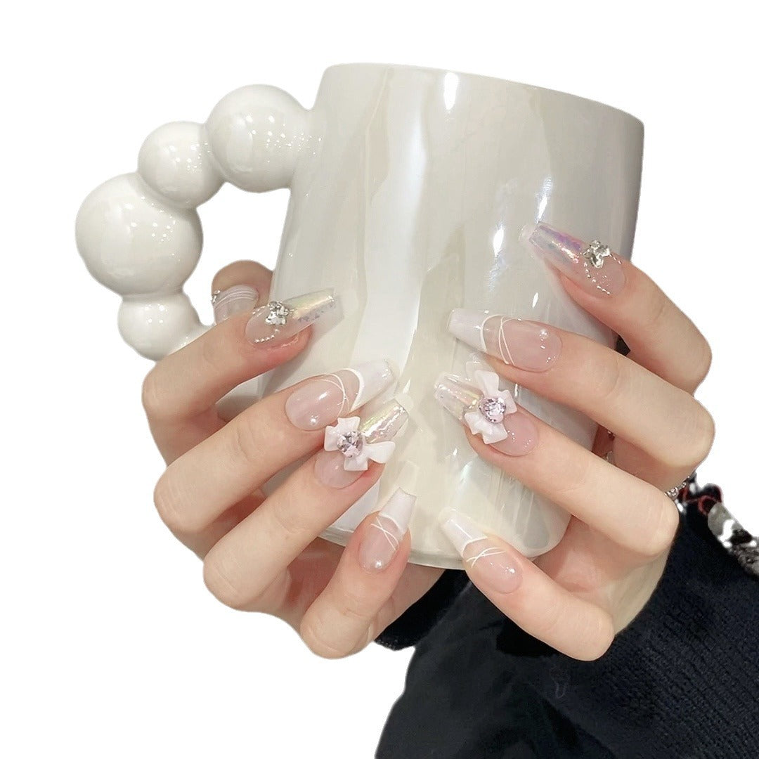 365nails: "Sussurro Celestial" – Laço 3D e Unhas Postiças Cônicas Iridescentes Feitas à Mão