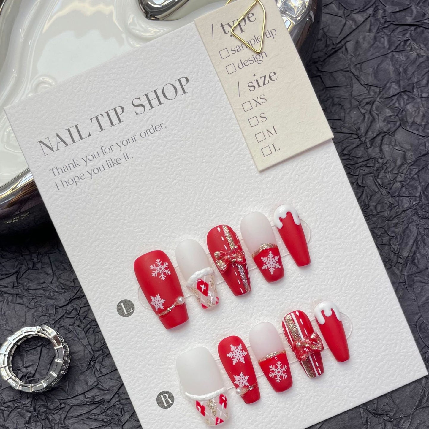 Red and White Christmas Press‑On Nails – Snowflake & Gift Ribbon Design