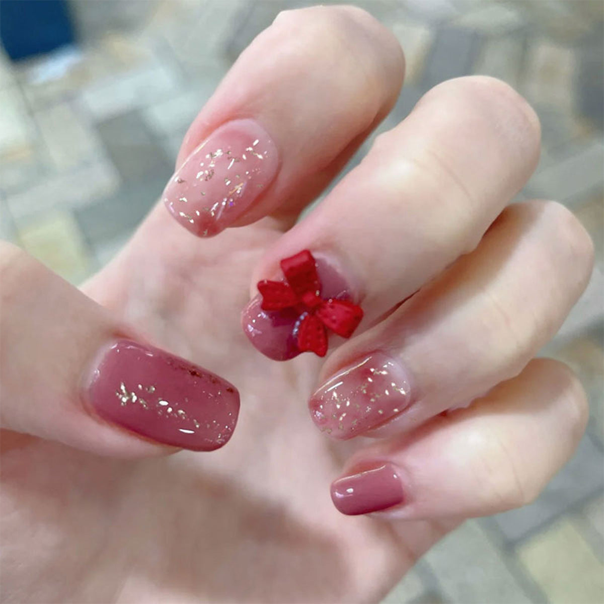 草莓金粉蝴蝶結成品穿戴甲（可拆式甲片｜工廠直售）｜365nails