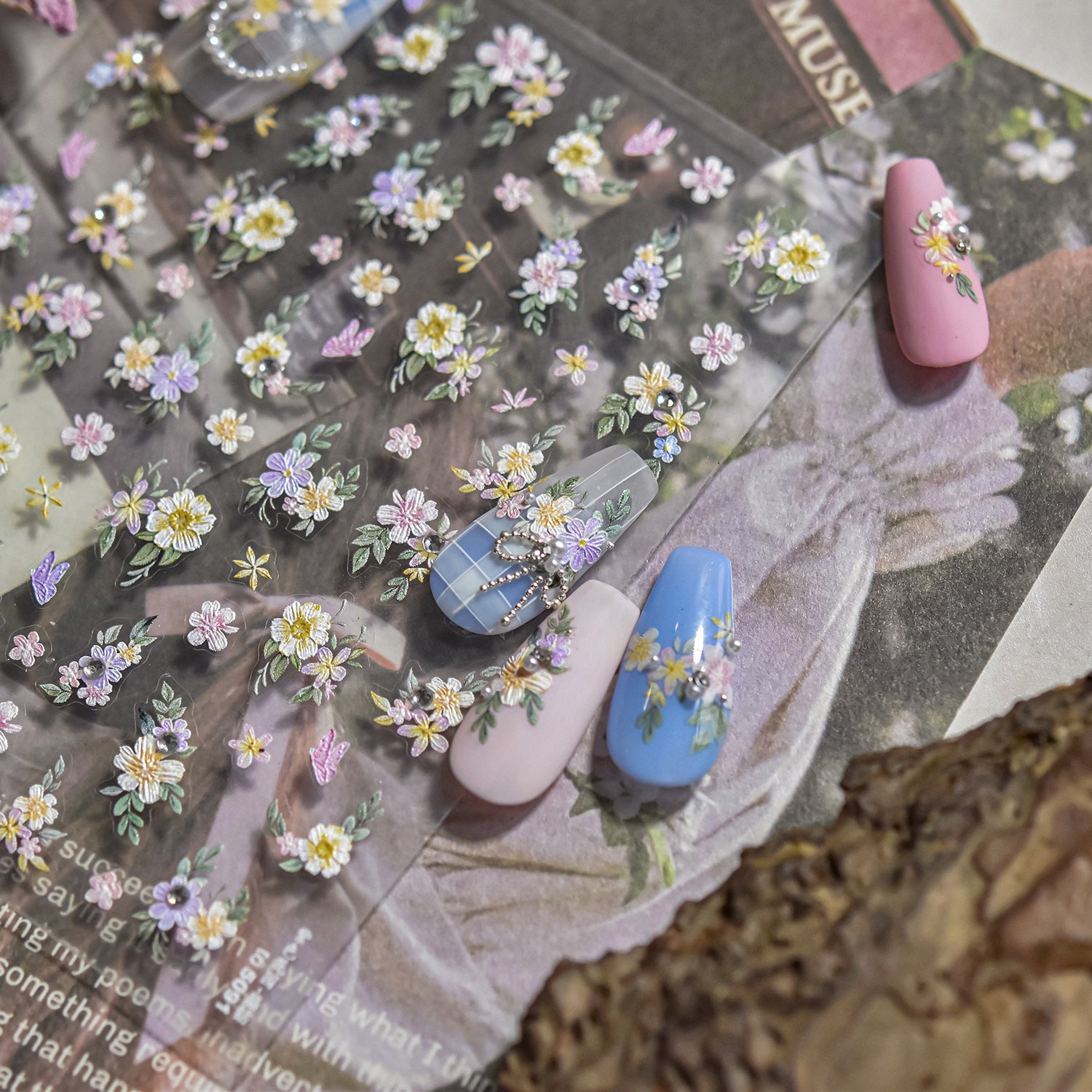 粉彩野花花束：「夢幻春日花瓣」— 5D 立體美甲貼紙