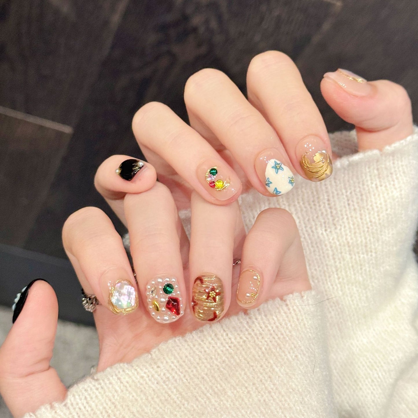 Color Gem Star Flower Short Square Press On Nails