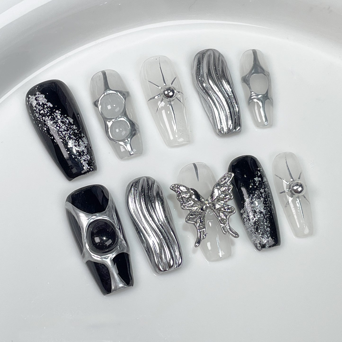 Textura metálica avançada simples, escura, doce e fria, Spice Girls, média e longa, unhas de pressão feitas à mão ｜ 365nails