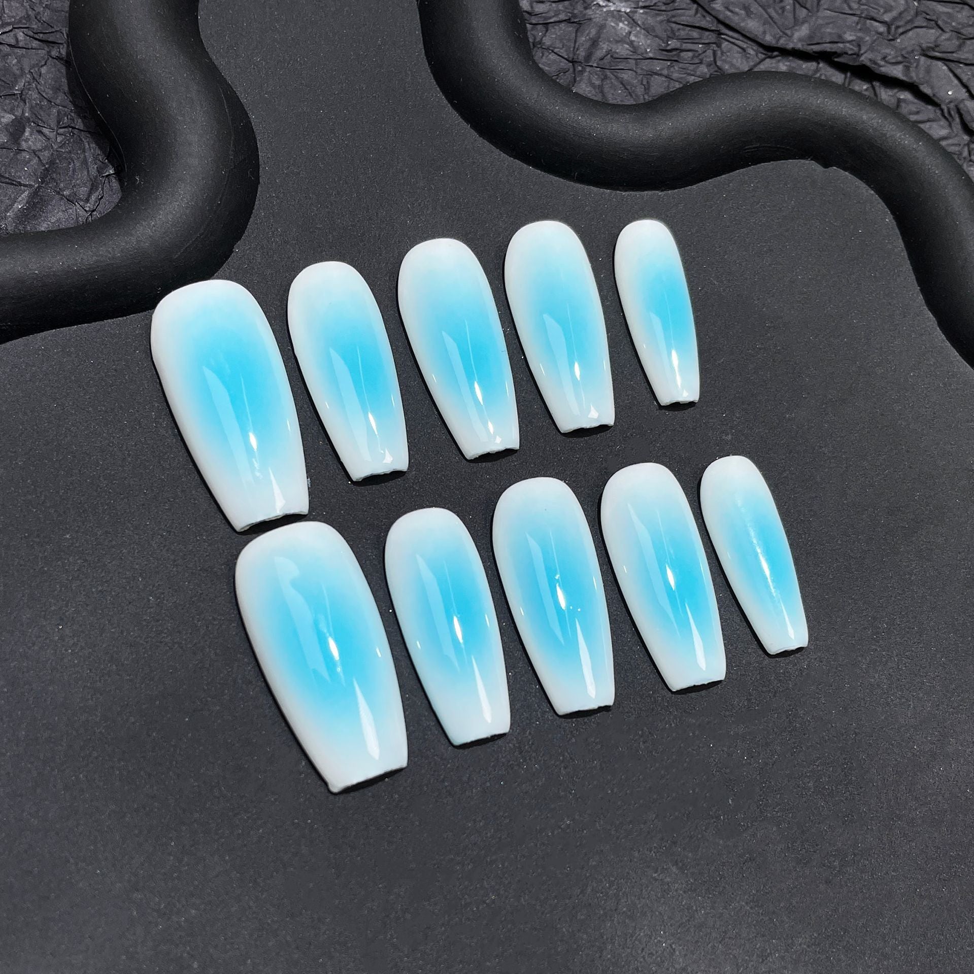 Unhas postiças artesanais, aerógrafo, blush azul-oceano e branco, remendo de unha médio e longo, remendo de unha simples Spice Girl usável ｜ 365nails