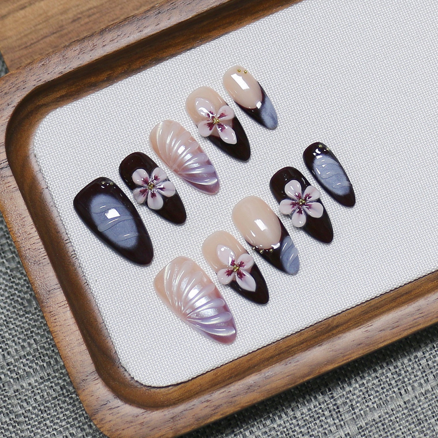Noite de Flor de Ameixa: "Elegância da Ameixa à Meia-Noite" – Unhas Postiças de Amêndoa