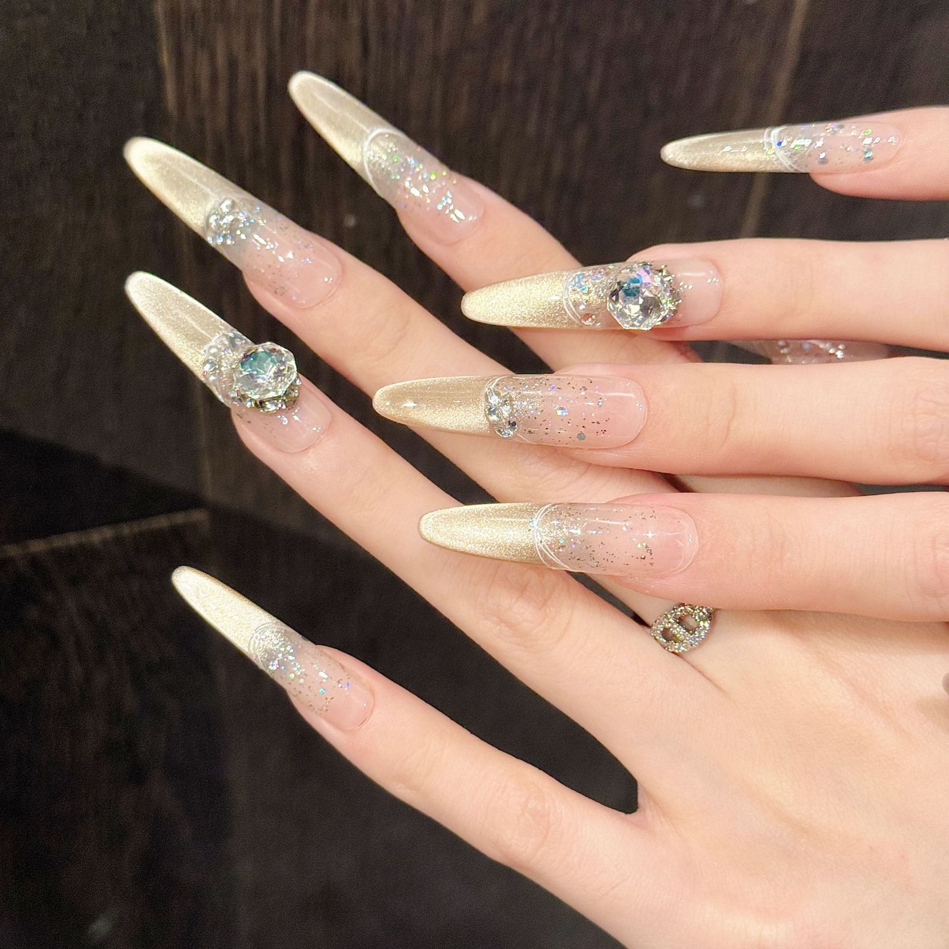 365nails: "星光夜曲" – 手工製 3D 水鑽與亮粉 杏仁形 穿戴甲