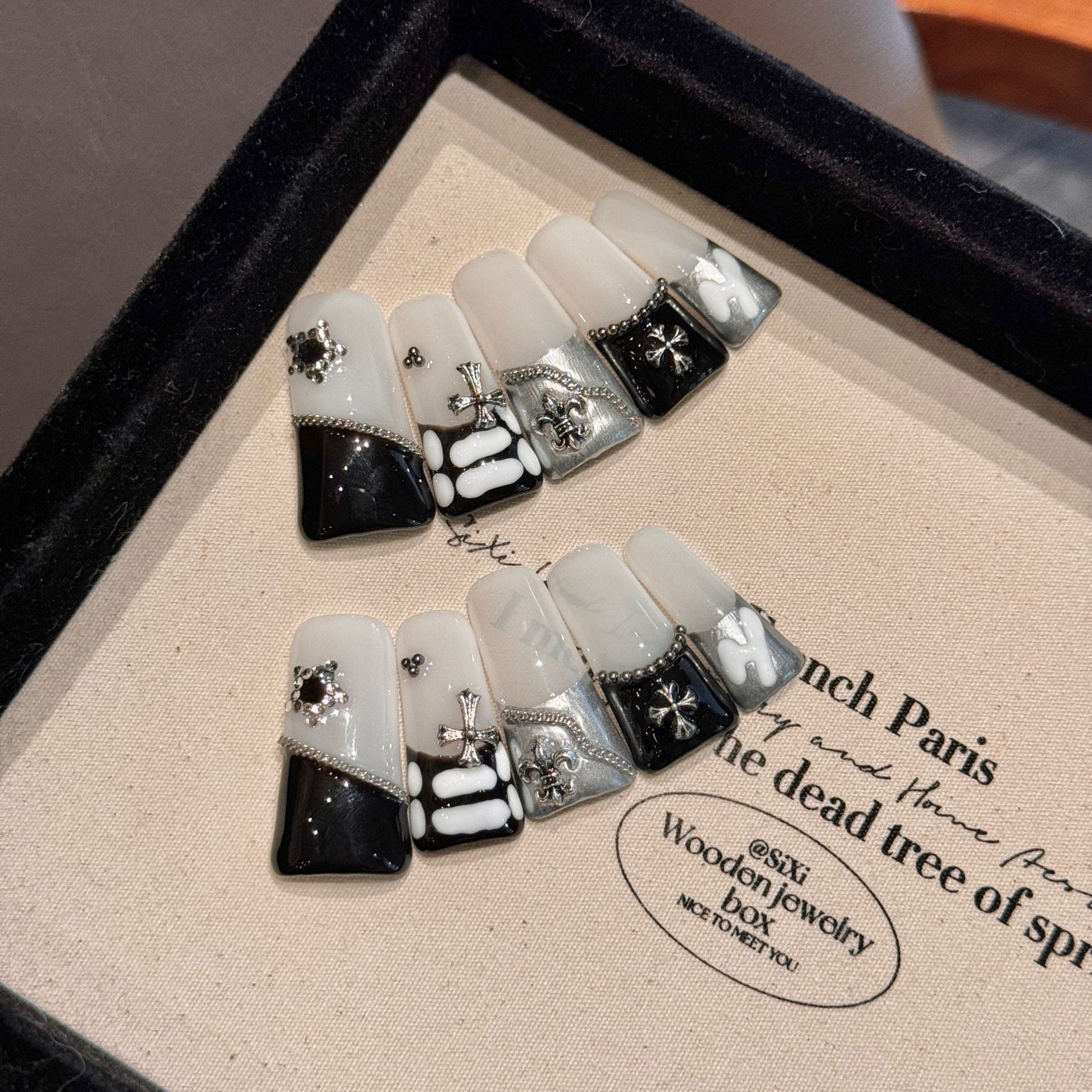 [Rinning Moon Starlight] Hand-painted smudged goth dark cyberpunk advanced sense handmade press on nails finished nail art | 365nails