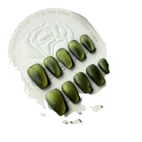 Short Artistic Floral Green Press On Nail Set