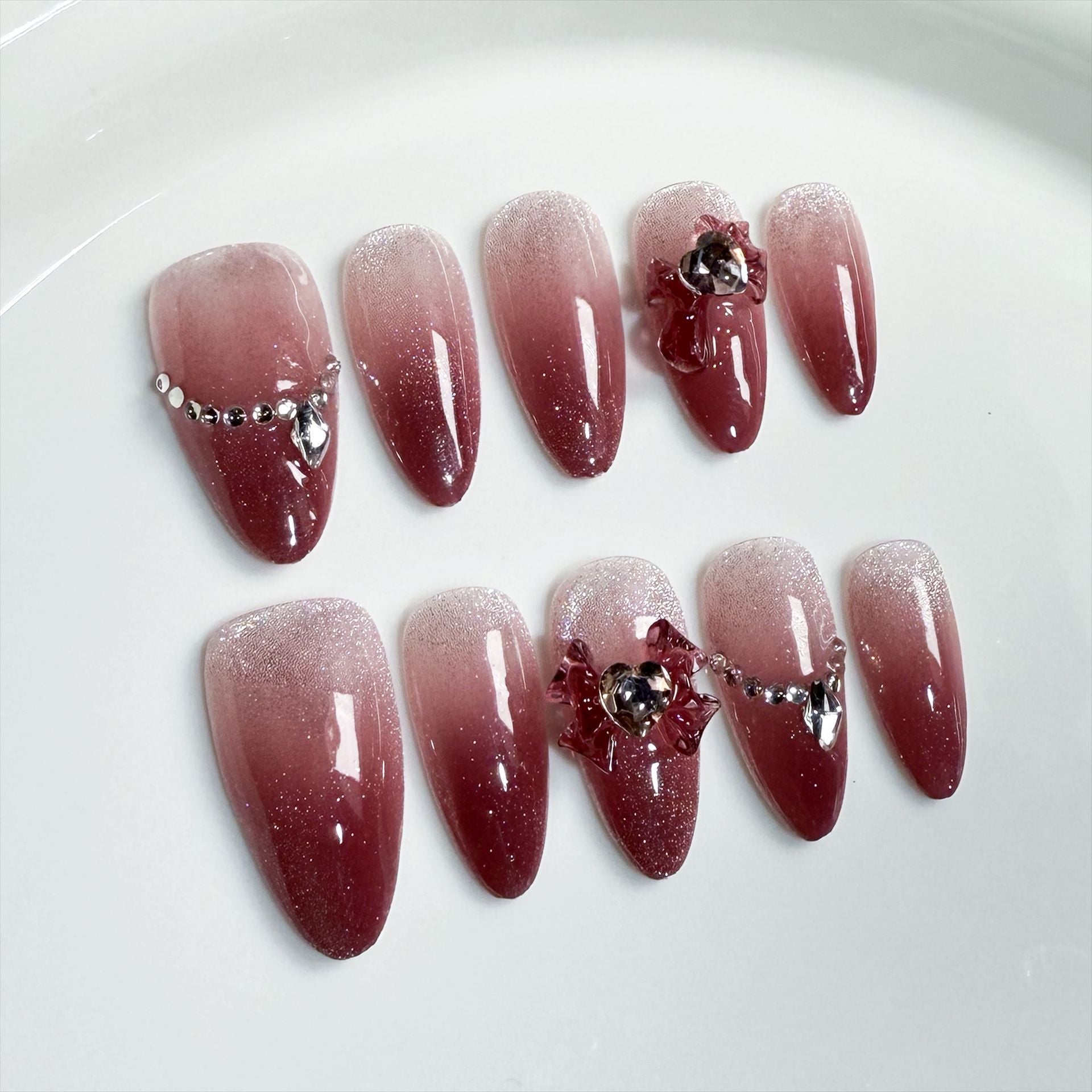 Uñas postizas hechas a mano Otoño e Invierno Nuevas Uñas Dulces Rubor Hielo Transparente Ojo de gato Puro ｜365nails