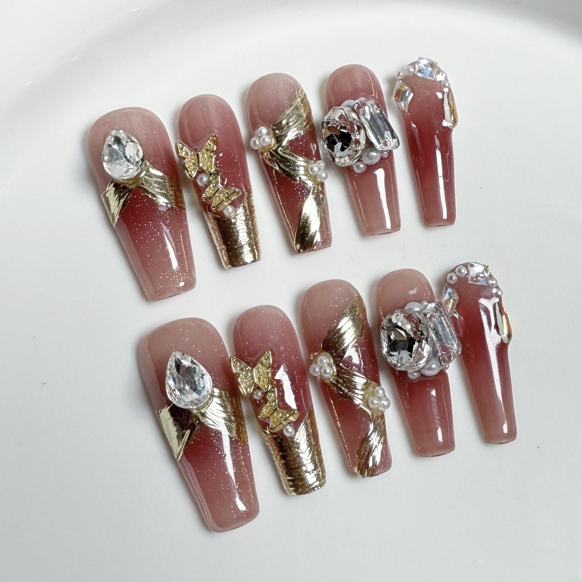 Handmade Press-on Nails New Year Blush Ribbon Nail Art Patch Pile Diamond Ice Through Autumn and Winter Fake Nail Wholesale｜365nails