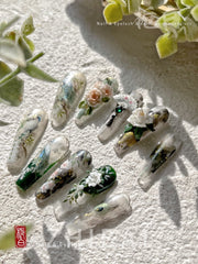 365nails: "Iridescent Peacock Shell Sticker Set"