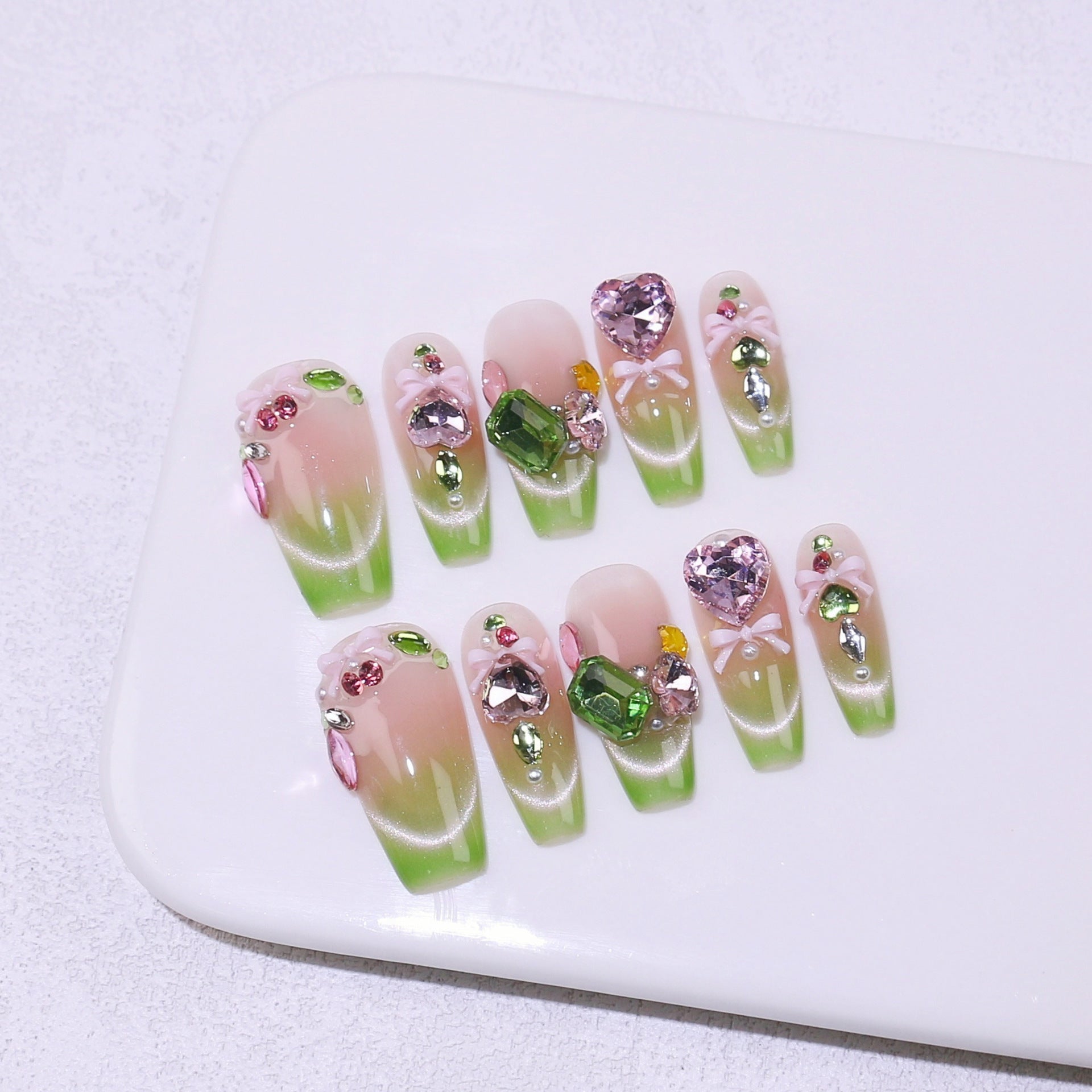 365nails-夢幻花園：「寶石蝴蝶結」 – 長款 杏仁形 手工製穿戴甲