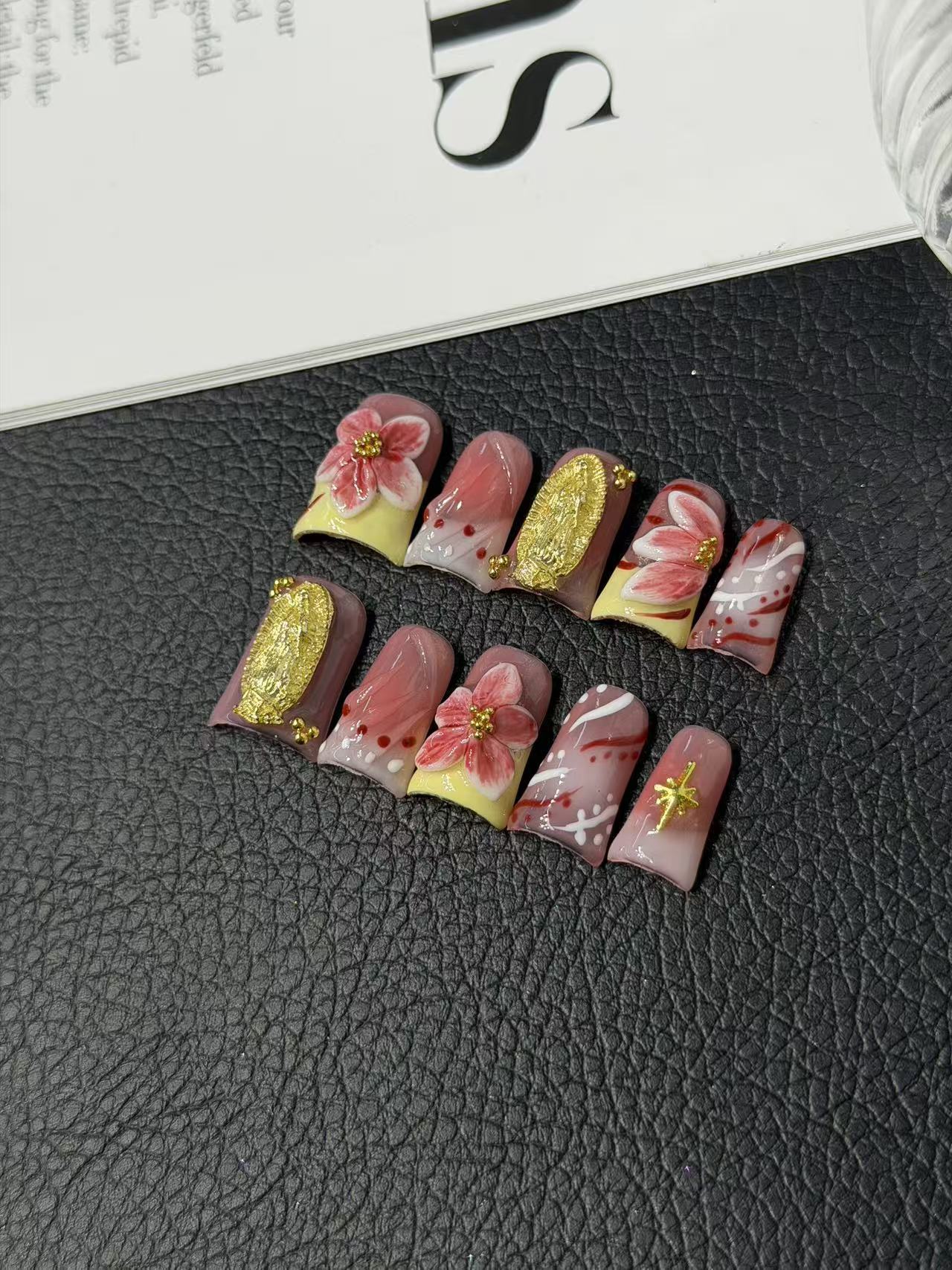 365nails 꽃피는 속삭임 3D 입체 플로럴 수제 아몬드형 네일