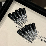 365nails: "흑요석의 불꽃" – 3D 메탈릭 수제 스틸레토형 네일
