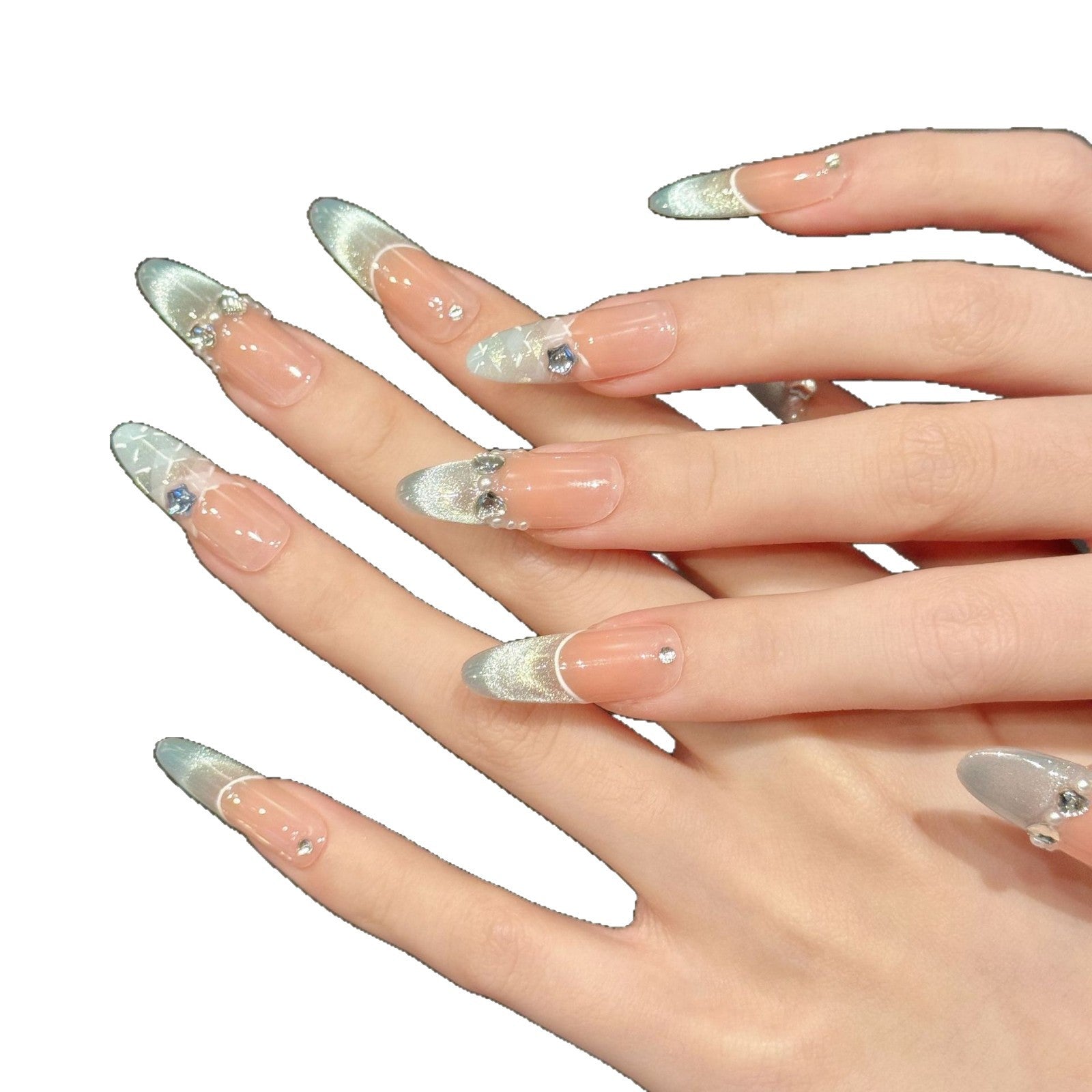 365nails: 「冰霧魅影」— 3D水鑽與貓眼手工製長款杏仁形甲片