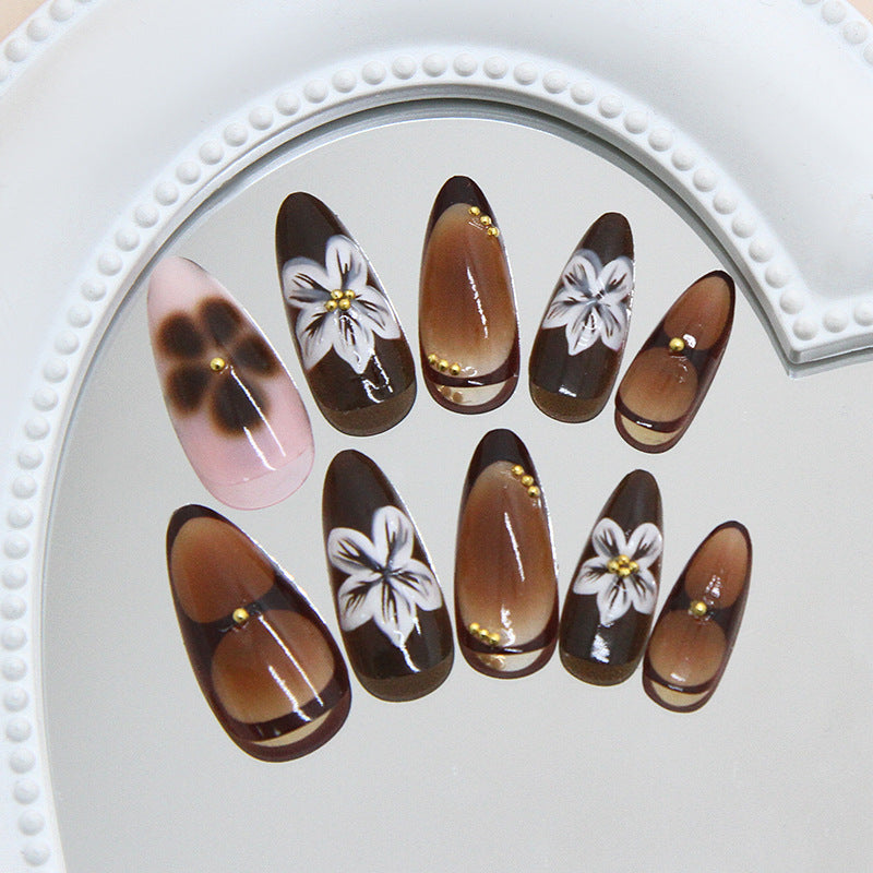 Three-dimensional amber engraved and smudged gold beads, retro temperament, niche   removable nail art pieces 24 pieces｜365nails