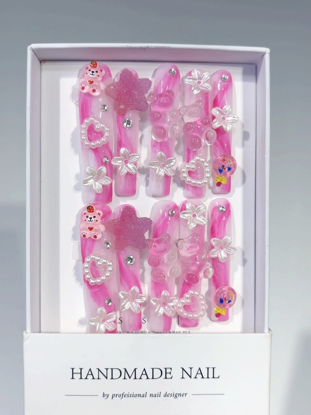 Unhas Postiças Rosa Urso de Gelatina Floral Fofo de Destaque