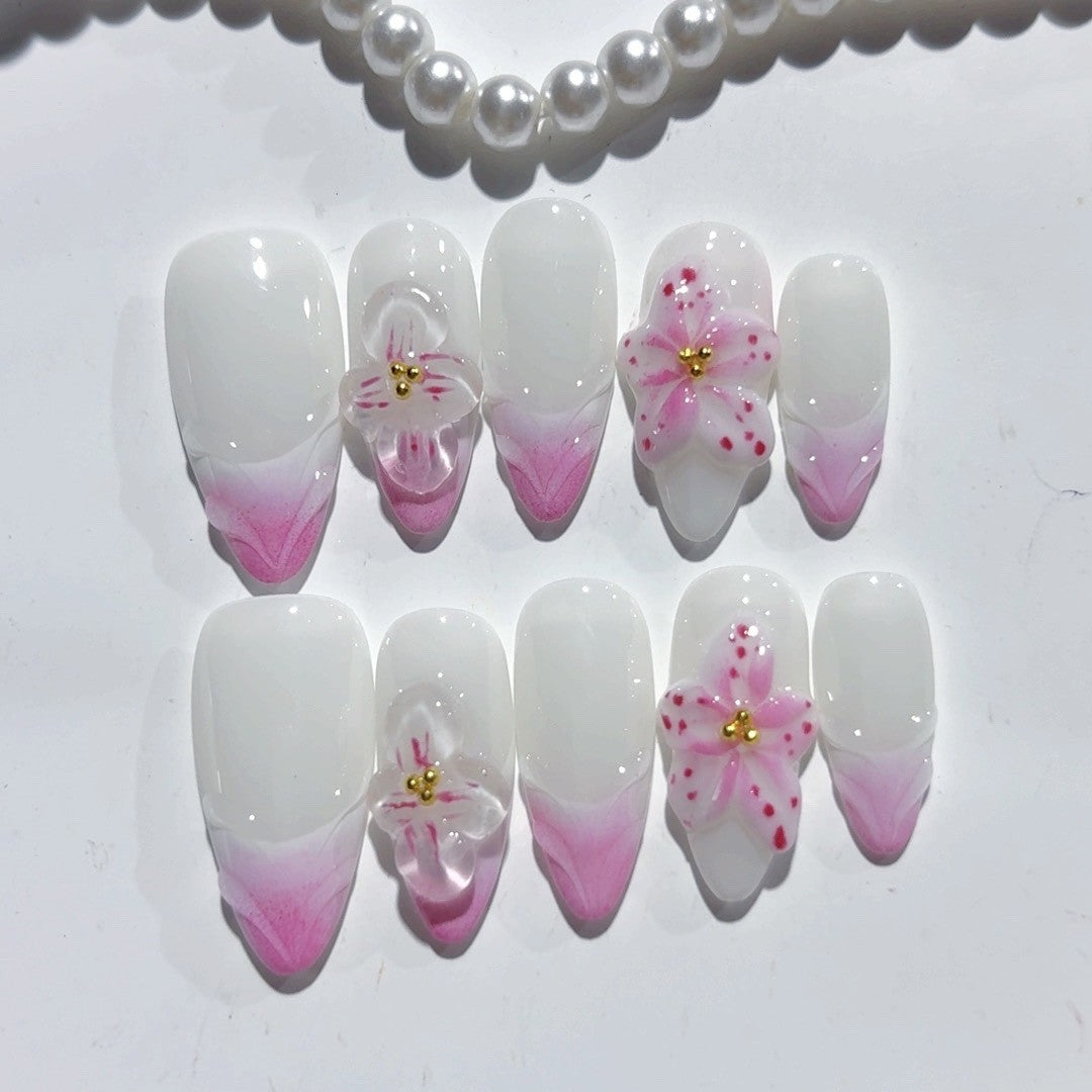Sakura Petal: "Flor de Cerejeira" – Unhas Postiças Amendoada