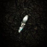 [Black Ice] White Gray Glass Beads Cat's Eye Four Fingers Platinum Quicksand Press On Nail