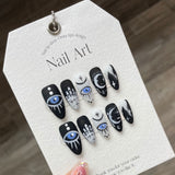 Myriad Demon Eyes | Grafiti de aprendizaje divertido y extraño, uñas postizas hechas a mano, uñas con diseños geniales de Spice Girls, Diablo Wear | 365nails