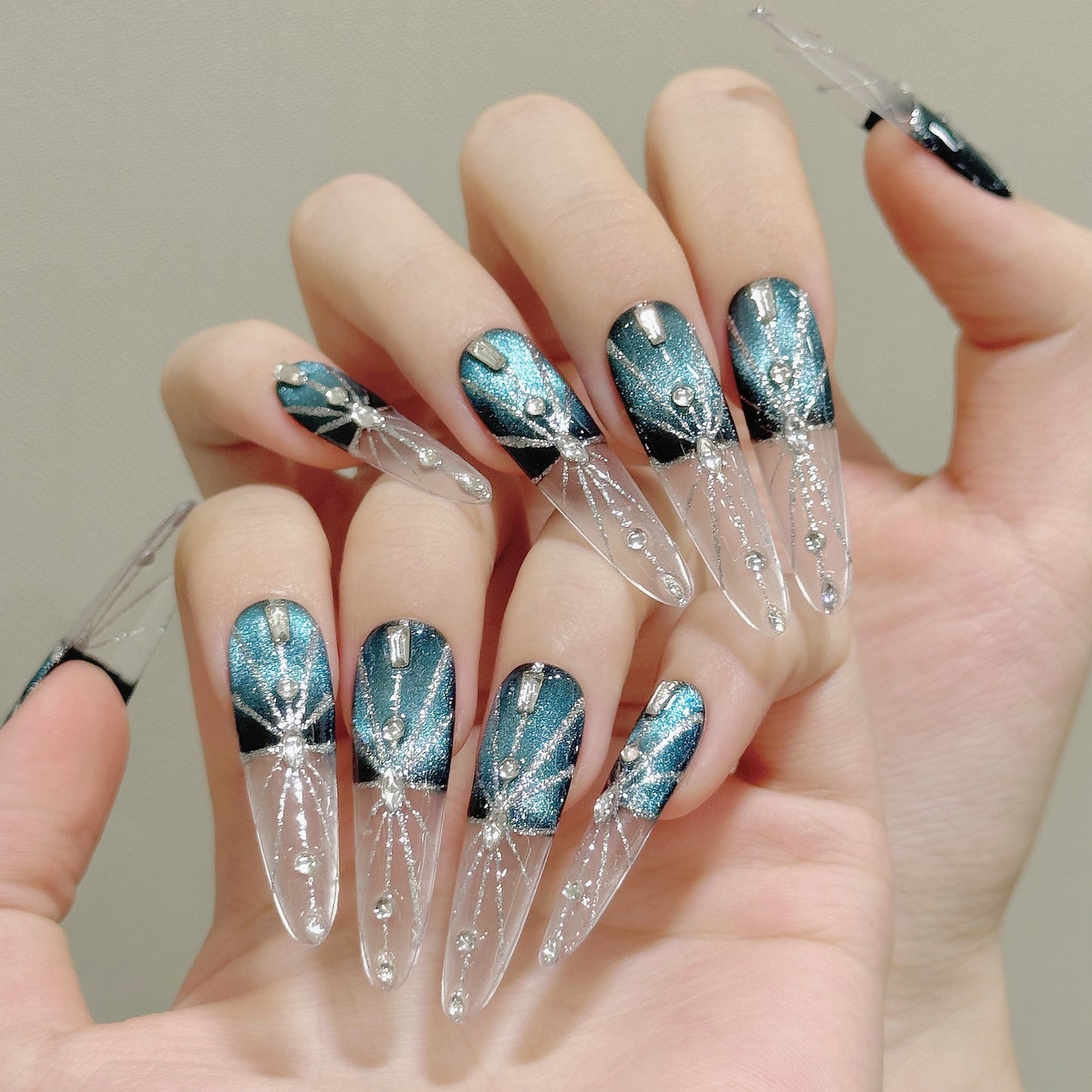 dark Melbourne cat eye handmade nails removable fake nails | 365nails