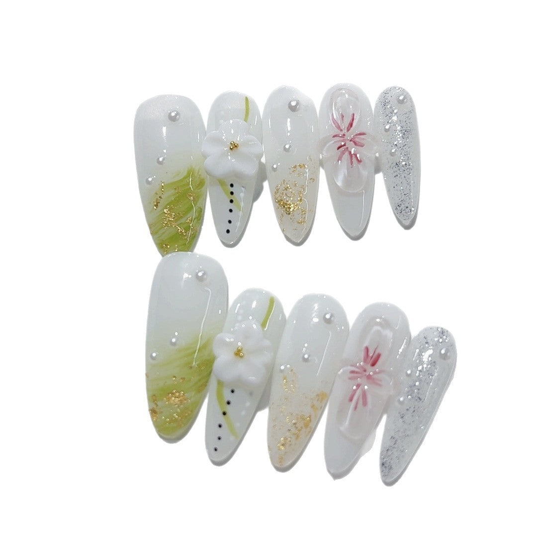 365nails-Serene Garden：「翡翠百合」— 長款杏仁形手工製甲片