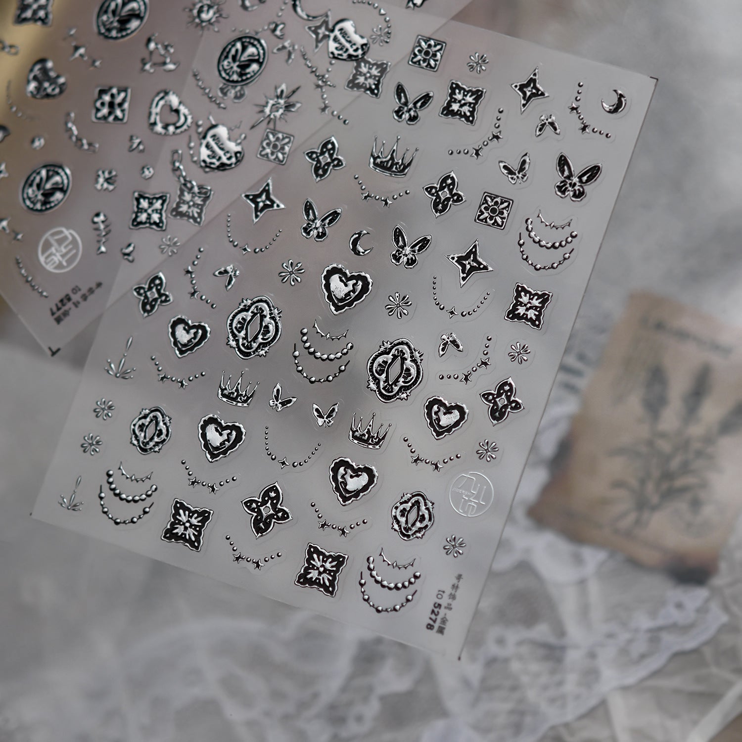 Gothic Cross Silver – Vintage Punk Nail Art Stickers
