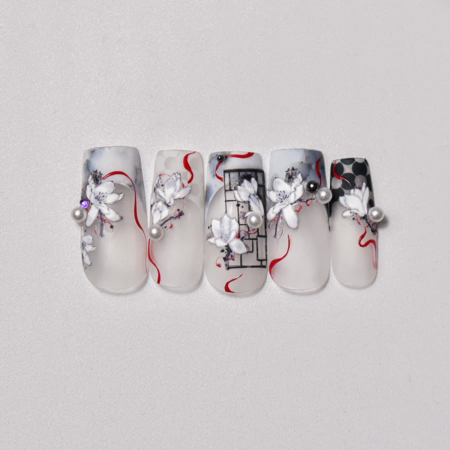 365nails: "우아한 화이트 목련" – 네일 아트 스티커