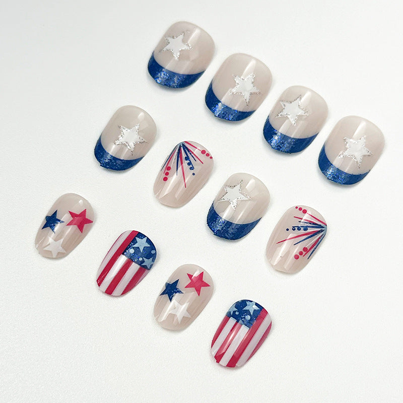 365nails: "Patriotic Chevron" – Geometric Chevron & Star Printed Squoval Nails
