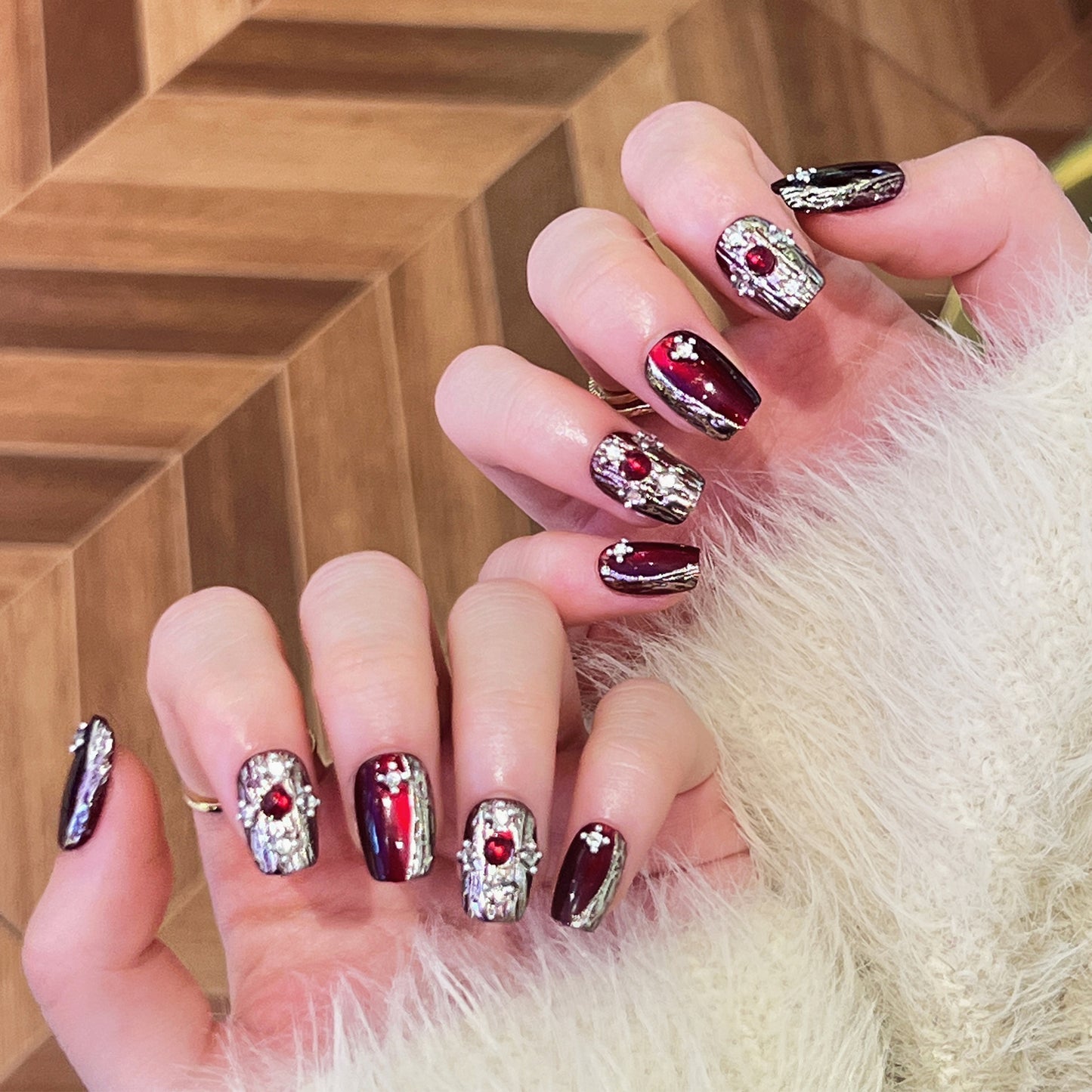 Retro light luxury gemstone cat eye manicure fake nails sub-size red press on nails flash diamond flash nail piece finished product wholesale｜365nails