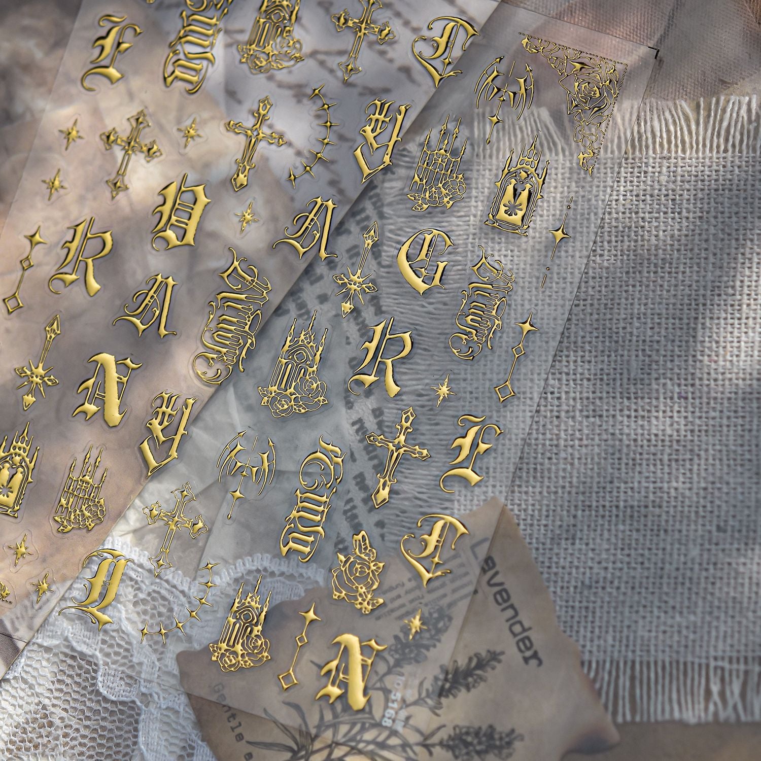 哥德字母系列："金箔哥德" – 3D 金屬甲貼