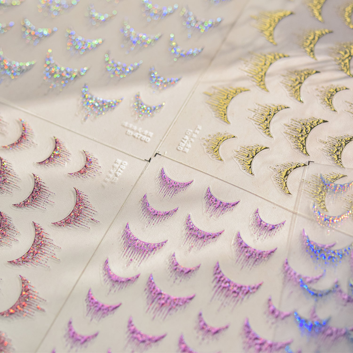 Franja Tassel Holográfica: "Franja Tassel Prata Laser" – Adesivo de Unha 5D Relevo