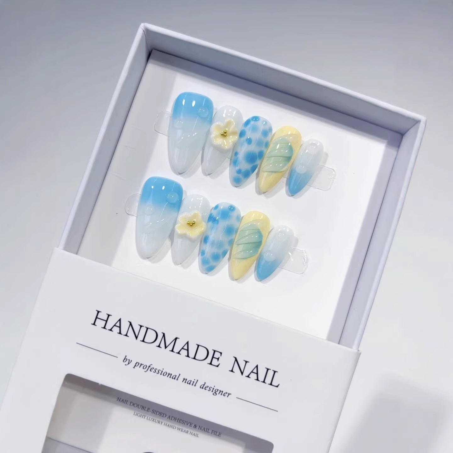 365nails：海邊微風 — 長款杏仁形粉彩漸層手工製穿戴甲