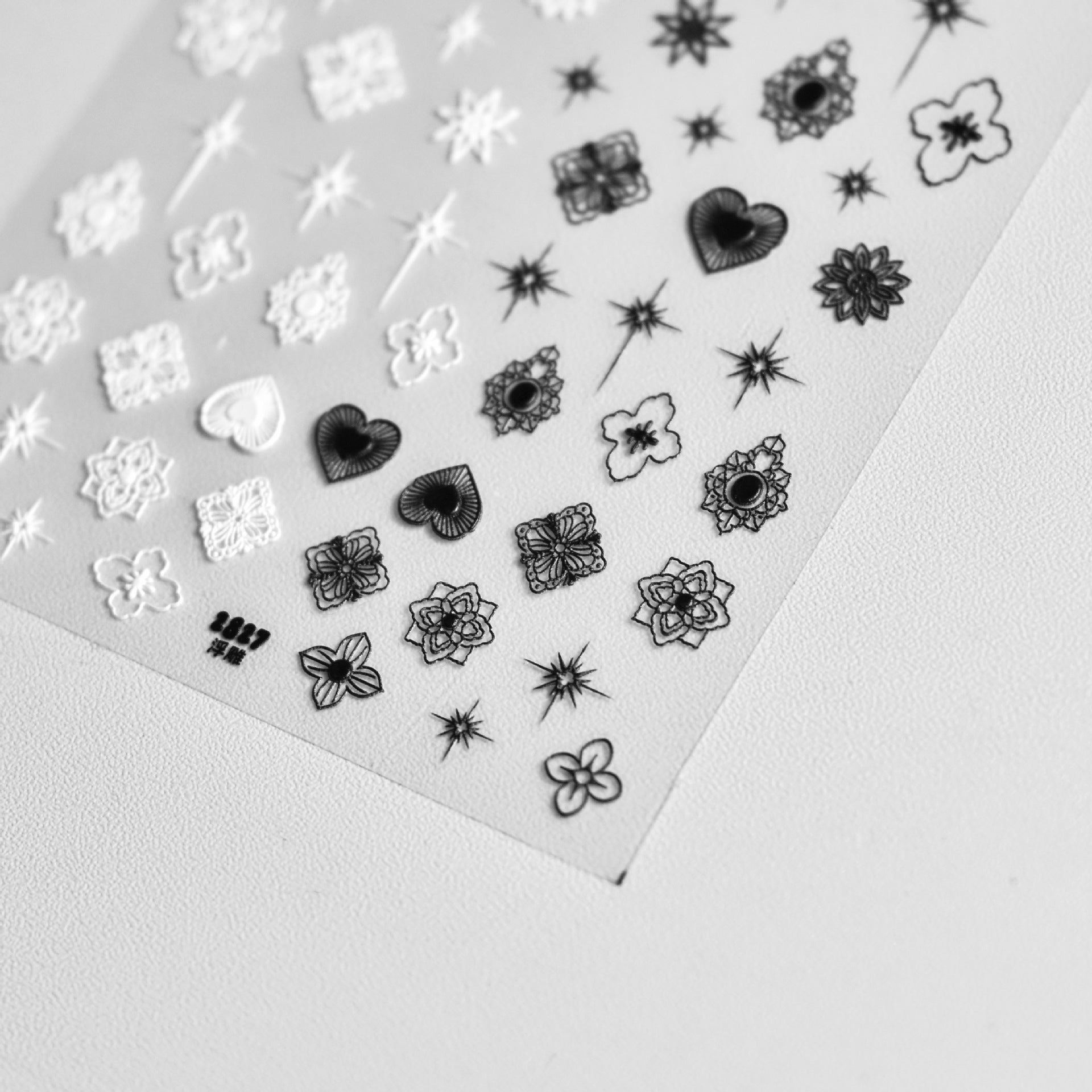 復古金色四葉草星系列：「優雅金色四葉草」—3D 浮雕指甲貼