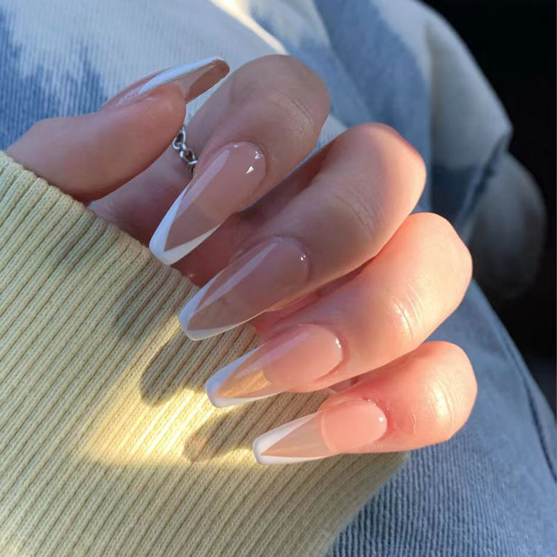 Uñas francesas Arte en uñas postizas Medianas y largas Uñas postizas Uñas en láminas Uñas en láminas Uñas en láminas Uñas adhesivas Hojas｜365nails