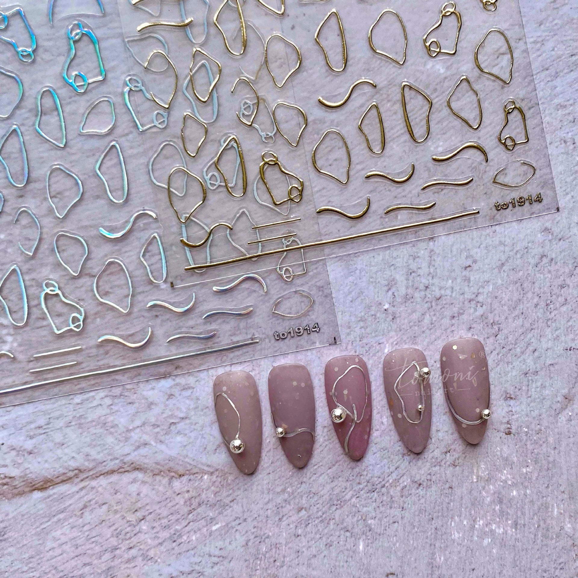 Holographic Geometric: "Iridescent Silver" – 3D Nail Sticker