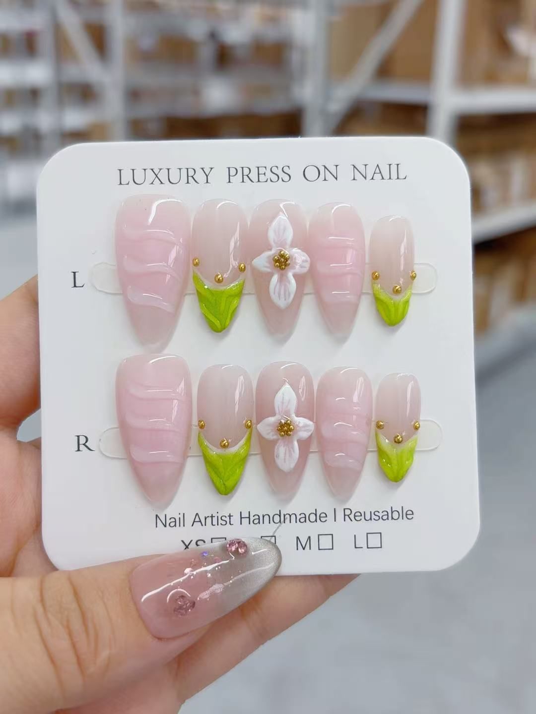 365nails - 百合優雅：粉色百合葉 — 杏仁形 手工製 立體雕刻 穿戴甲