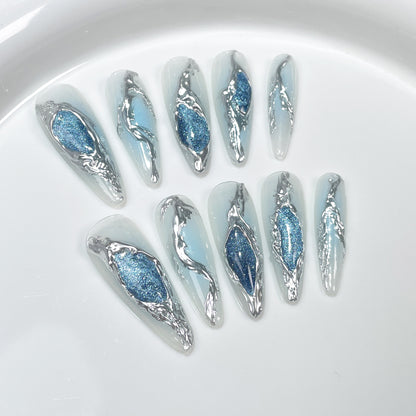 Hot Girls Hand - olho de gato azul oceano, metal líquido, médio e longo, longo e pontiagudo s｜365nails