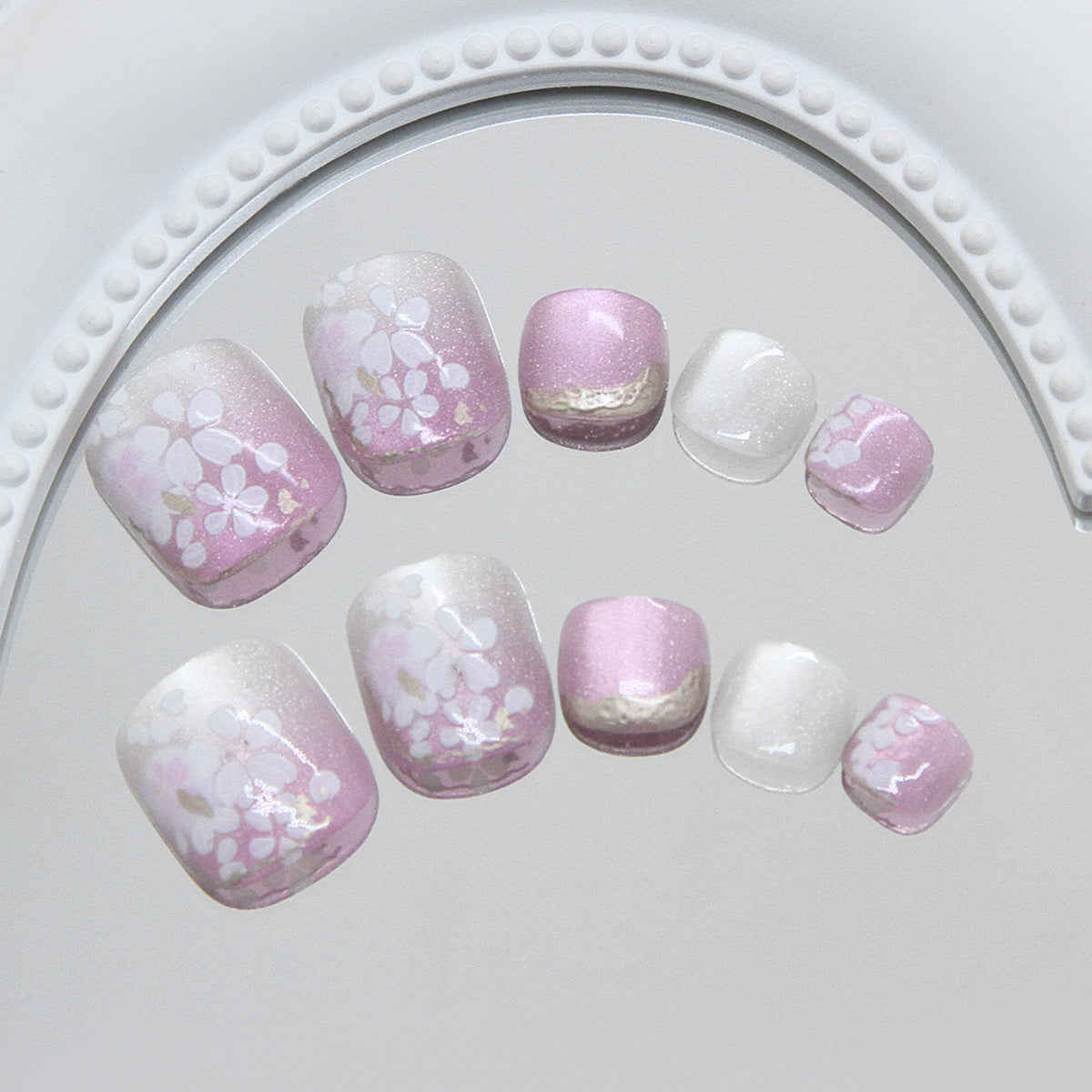 Unhas dos pés removíveis estilo olho de gato tridimensional, rosa suave, roxo, mudança gradual, flor de cerejeira, estilo dourado, 24 peças ｜ 365 unhas