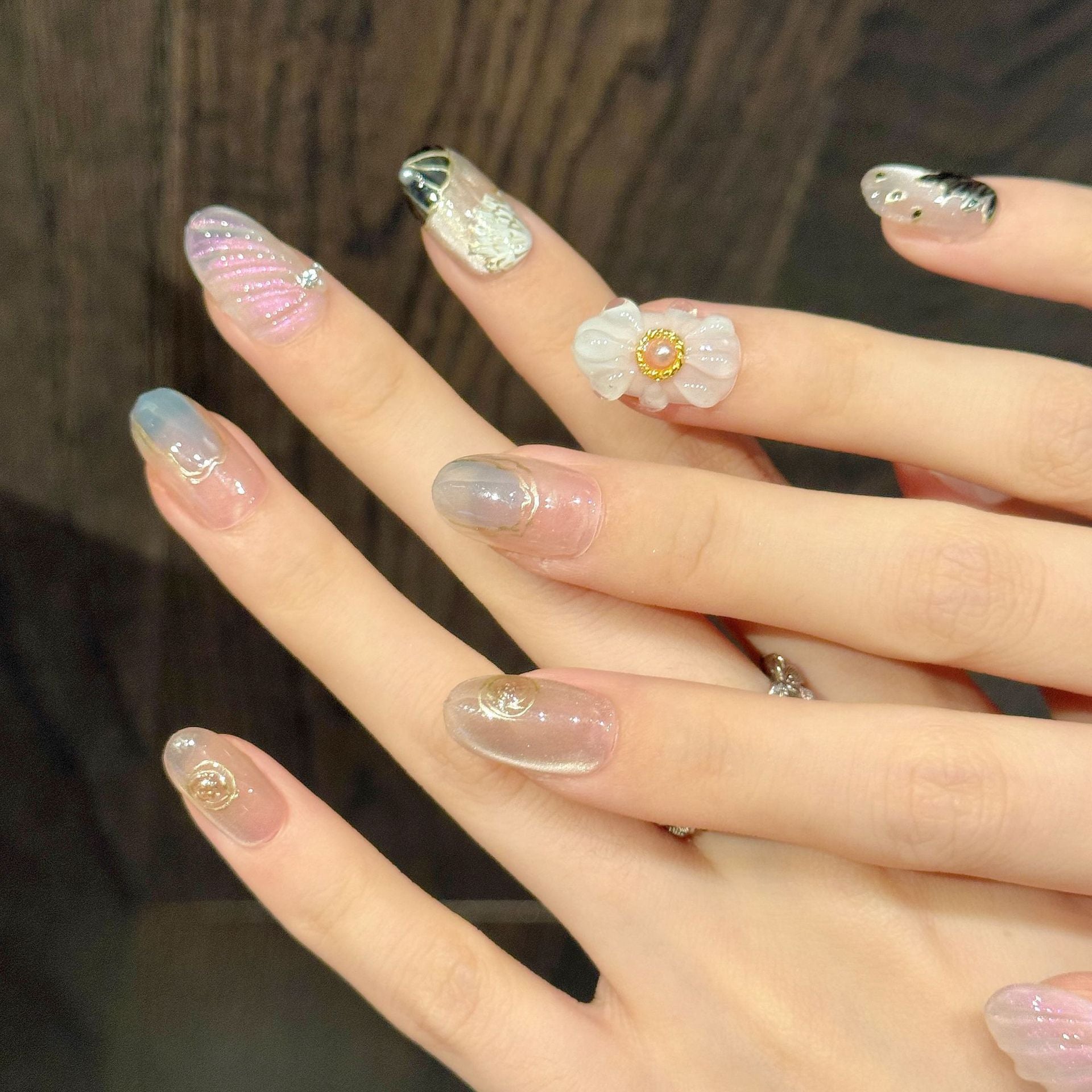 365nails: "Gentle Breeze" – 3D Floral & Abstract Handmade Medium Almond Nails