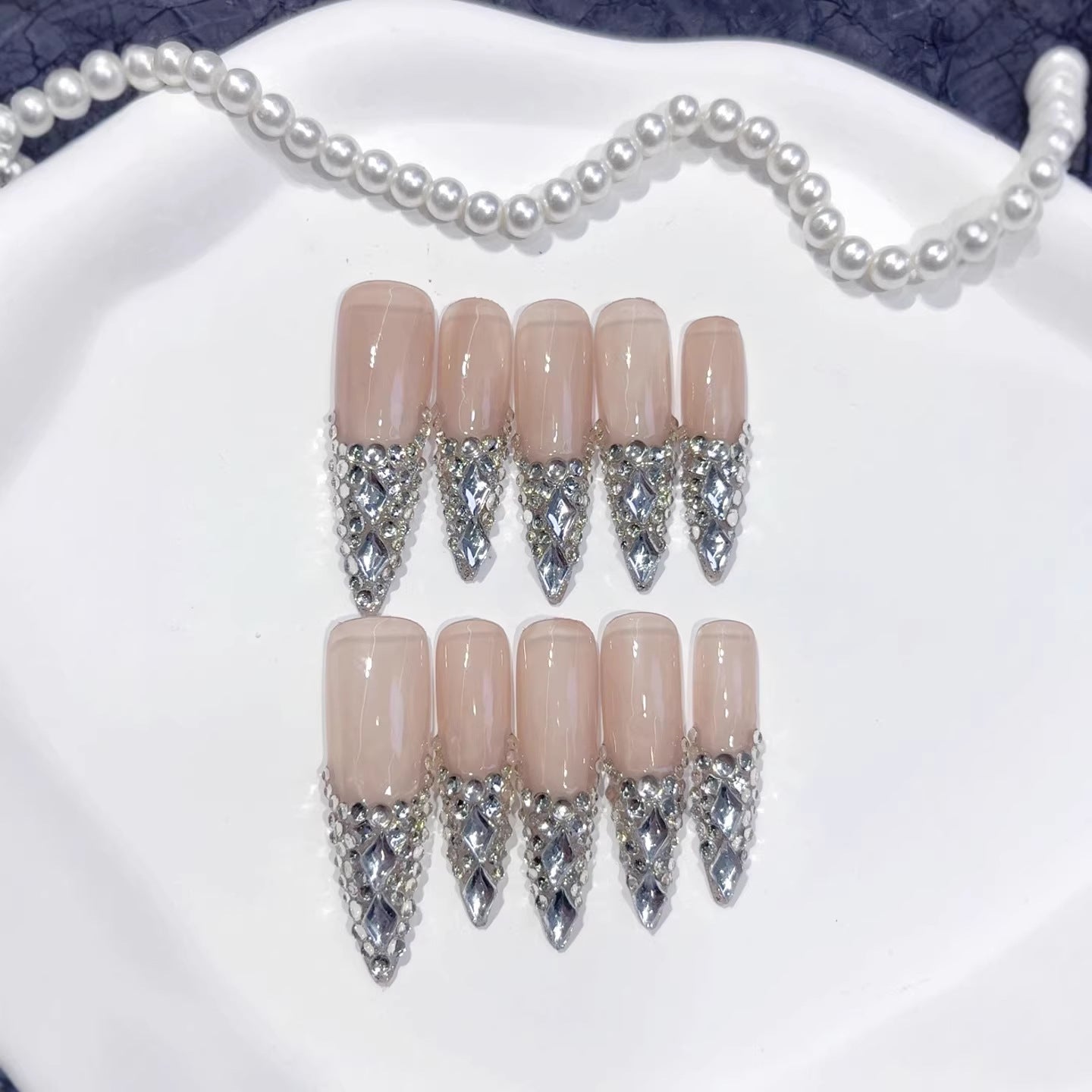 Gothic Thorn: "Dark Thorn" – Long Stiletto Press-On Nails