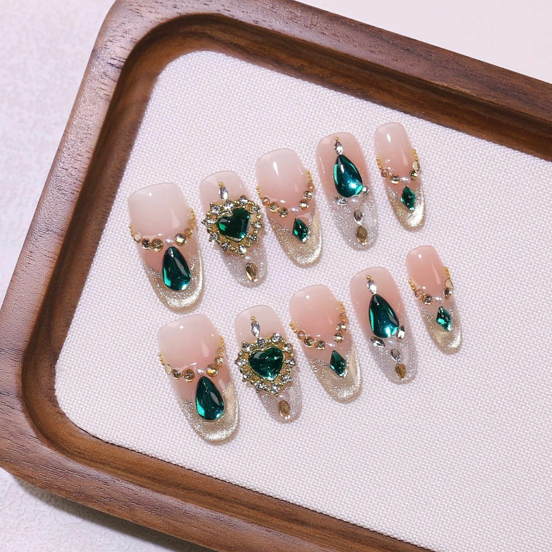 365nails-翡翠皇家：「復古寶石」— 長款 杏仁形 手工製 甲片