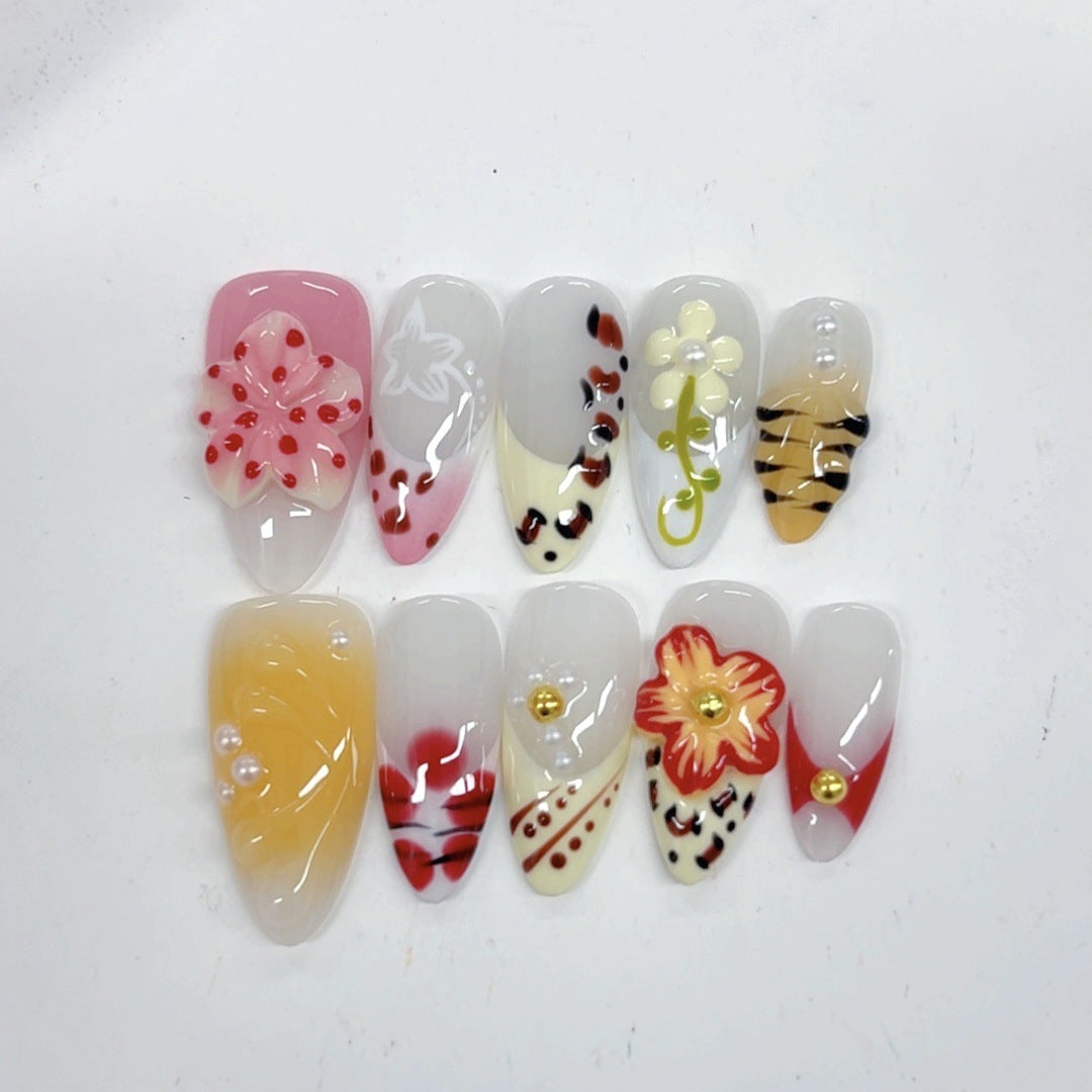 Jardin féerique : « Fleur et Bourdon » – Ongles press-on faits main amande mi-longs