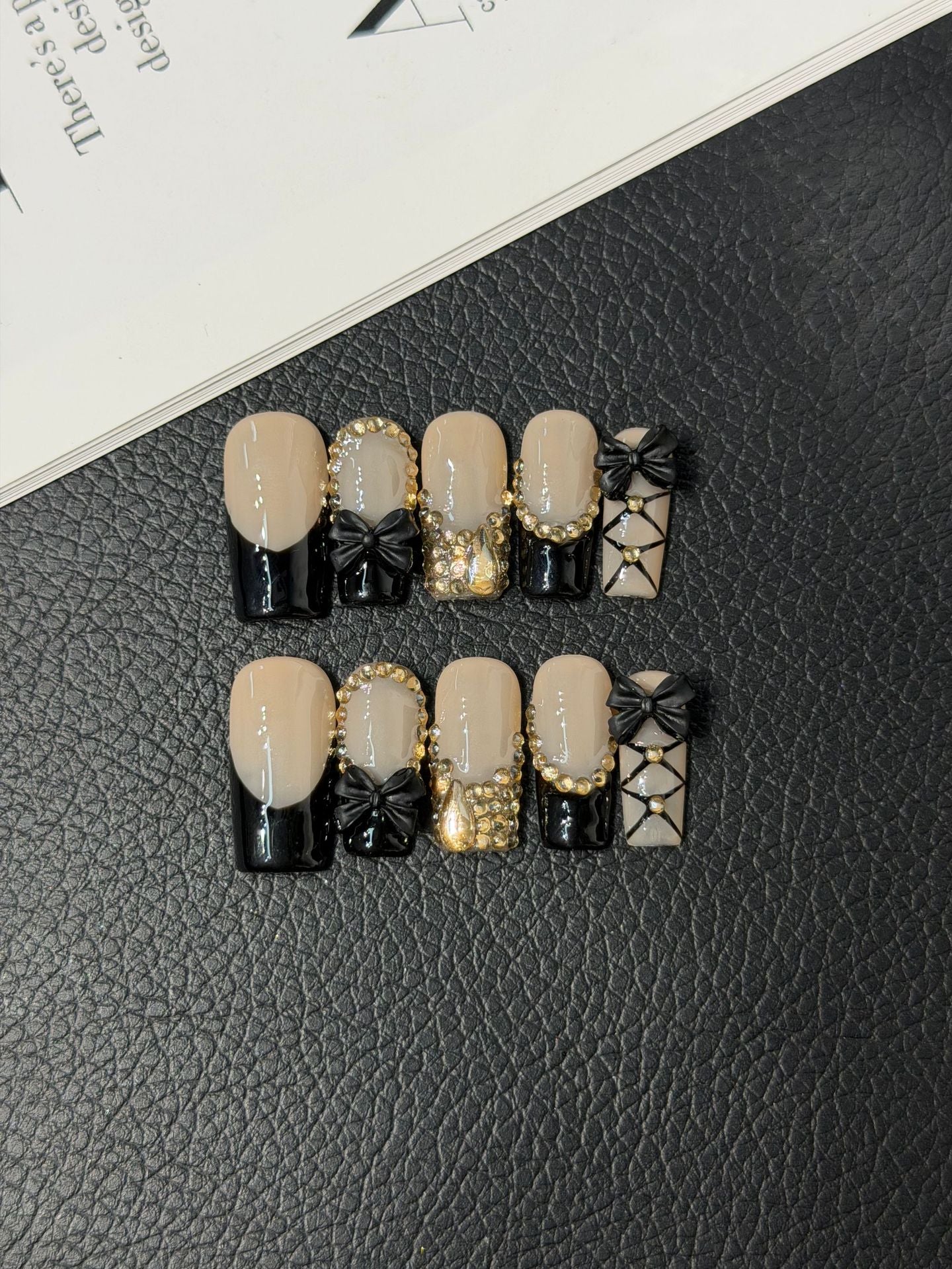 365nails: "Midnight Bow" – 3D Bowknot & Gold Foil Handmade Short Square Nails
