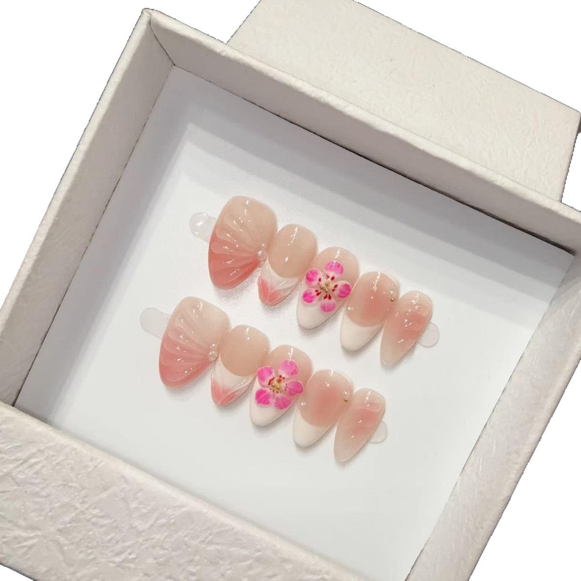 365nails: "Sussurro de Cerejeira" – Unhas Postiças de Amêndoa com Florais 3D Feitas à Mão