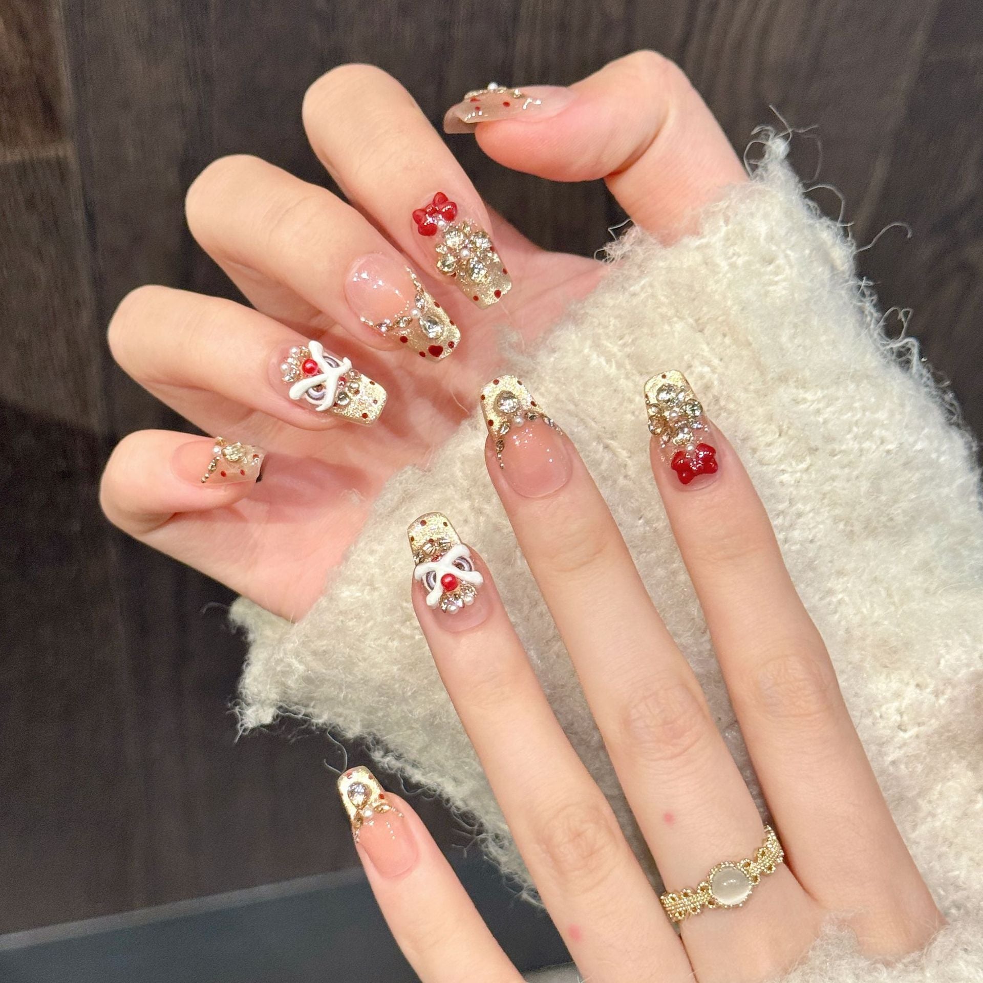 365nails: "라이온스 하트" – 골든 캣아이 & 3D 사자춤 장식 스퀘어형 네일