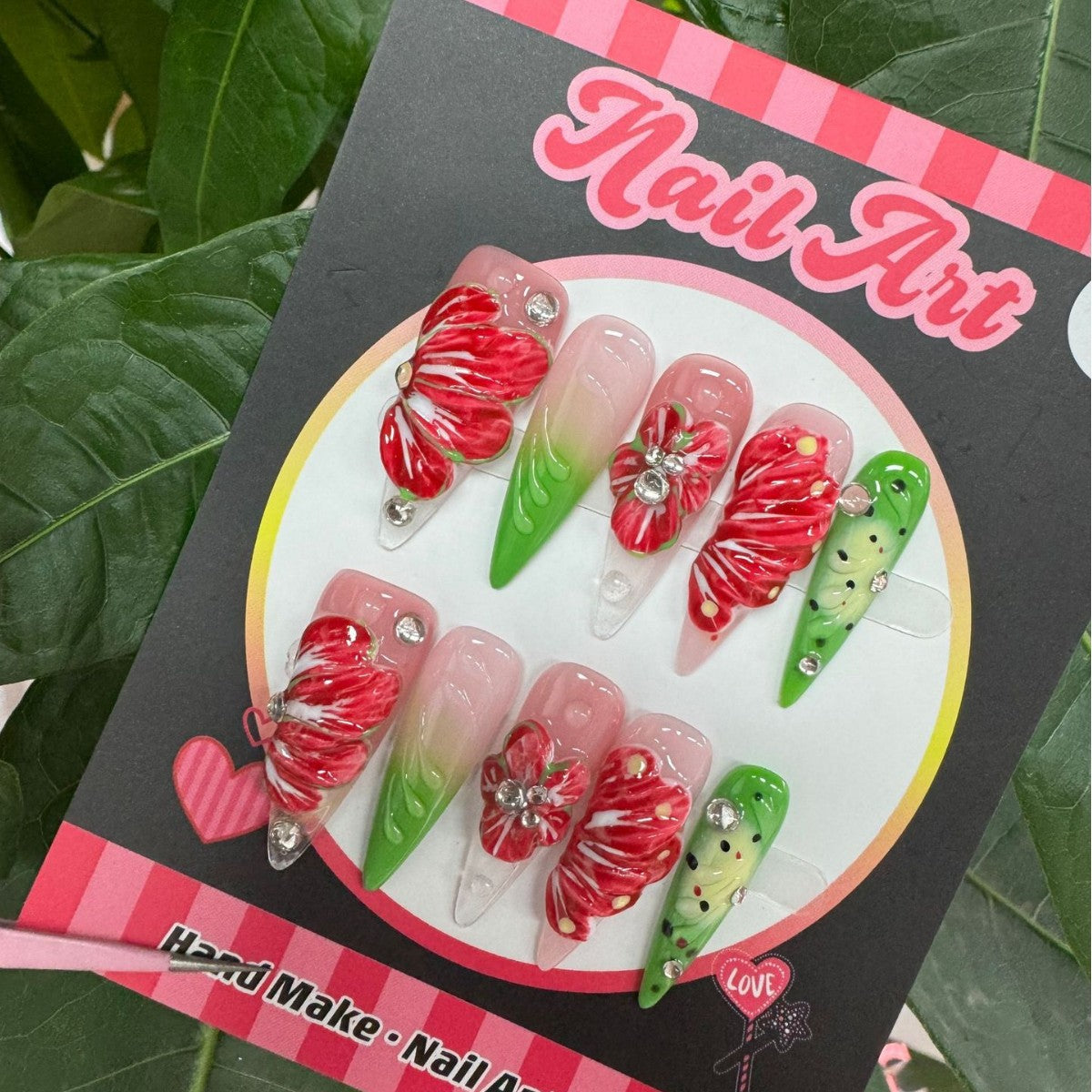 365nails：「緋紅蝶舞」— 3D花卉與法式手工製長款尖形穿戴甲