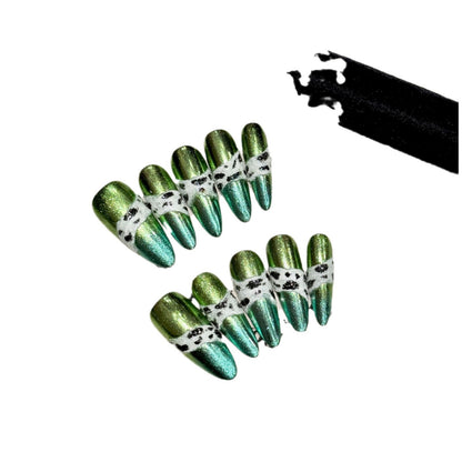 Green Snake Metal Nail Art press-on nails Mirror Pure Hand Painted Python Pattern Spice Girl Design handmade press on nails Art | 365nails
