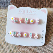 365nails：粉彩兔子花園 — 手工製可愛短款橢圓形穿戴甲（兔子與雛菊圖案）