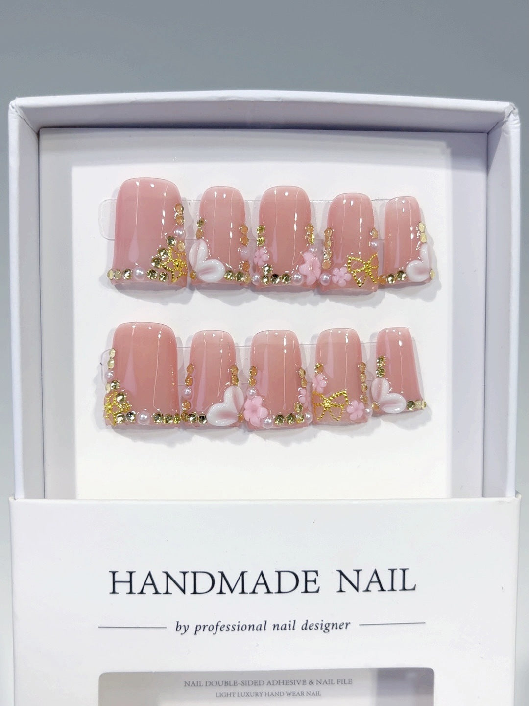 Luxe rose doux : "Cœur & Floral" – Ongles press-on forme carrée