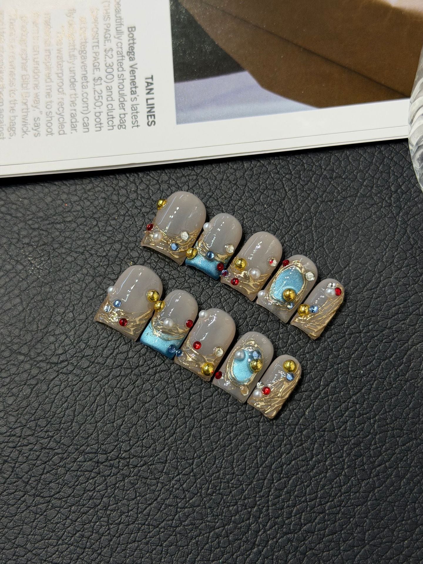 365nails: "Desert Mirage" – 3D 카멜 & 모래언덕 수제 숏 스퀘어형 네일